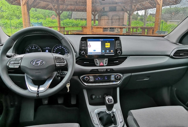 Hyundai I30 cena 52900 przebieg: 126000, rok produkcji 2017 z Czechowice-Dziedzice małe 106